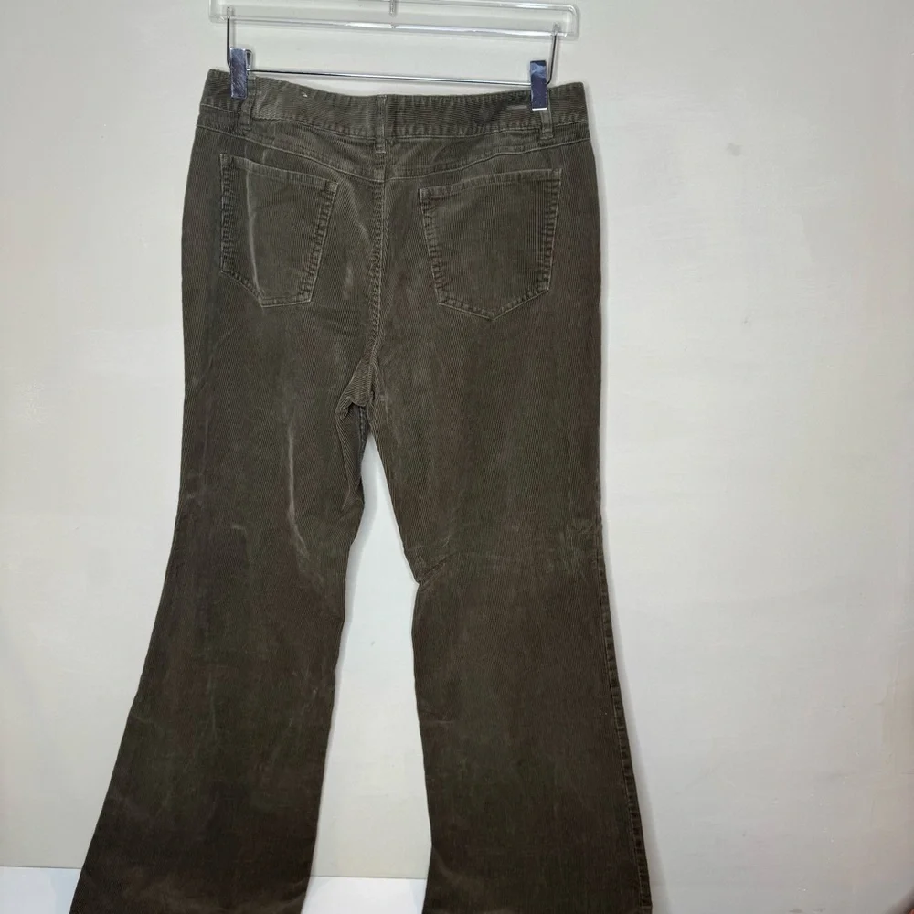 Ann Taylor Loft Original Bootcut Corduroy Pants in Olive size 12